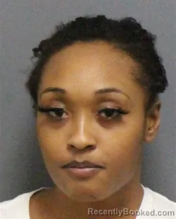 Mugshot of EMONI JALEAH MOREHEAD