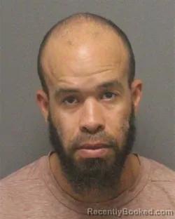 Mugshot of JONATHAN ROSARIO-QUILES