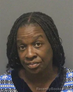 Mugshot of NAKIYA SHANAY PIERRE