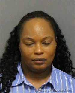 Mugshot of SHAREKA MARIE QUATTLEBAUM