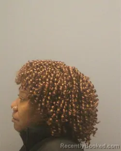 Mugshot of SYNRTHIA MOCHELLE SIMPSON