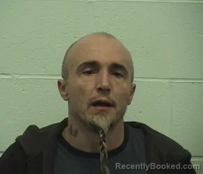 Mugshot of DANIEL R REEVES