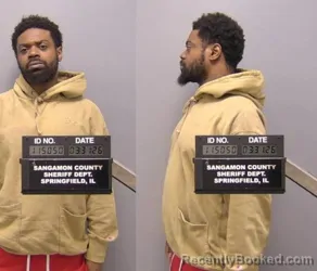 Mugshot of Orlando Lindell Whiteside booked in Sangamon County, Illinois on March 31, 2026