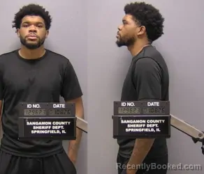 Mugshot of Emen Monte Essien