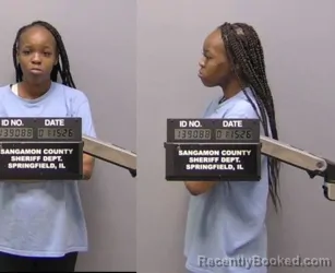 Mugshot of Tanautica L Maxwell