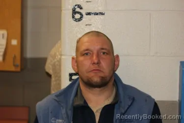 Mugshot of TANNER EASTON