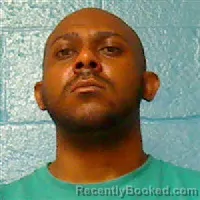 Mugshot of CHARQUON LYNDRE BOONE