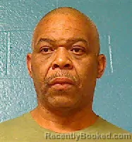 Mugshot of DENNIS LEON CROSS