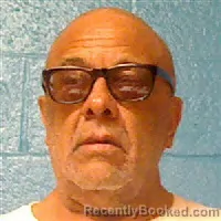 Mugshot of CARLTON WAYNE LYNCH