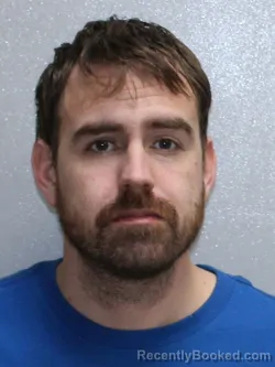 Mugshot of GARY W HUNT