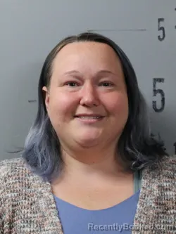 Mugshot of SARA MAE KING booked in Wayne County, Illinois on April 7, 2026