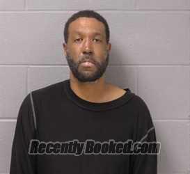 Mugshot of TODD M LENOIR