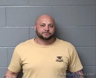 Mugshot of KYLE S PETERSON