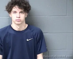 Mugshot of ROBERT J MARSHALL