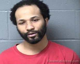 Mugshot of KAMARIE T REYNOLDS