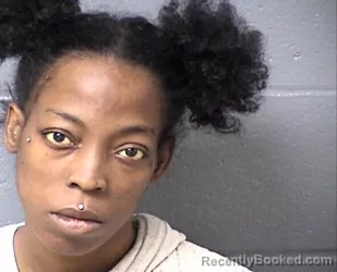 Mugshot of BRITTNEE YOLANDA BANNISTER