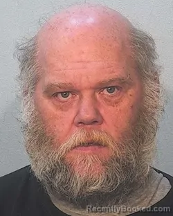 Mugshot of Paul Edward Muth