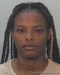 Mugshot of Shania Shanpre Stewart
