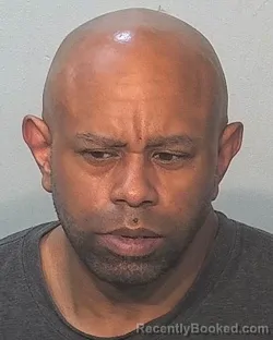 Mugshot of Sergio Dewayne Pernell booked in Allen County, Indiana on August 28, 2026