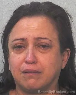 Mugshot of Sommer Diane Raimondi