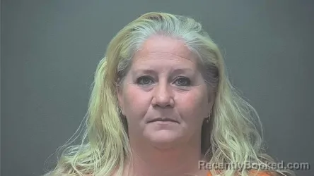 Mugshot of Elizabeth Rayann Swigart booked in Boone County, Indiana on October 20, 2026