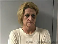 Mugshot of Charlona Leshan Presley