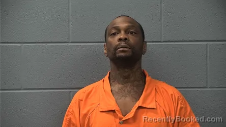 Mugshot of DERRICK LAMAR GREEN booked in Cass County, Indiana on April 30, 2026