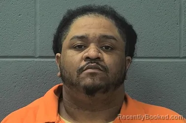 Mugshot of Decarlos Christopher Smallwood booked in Cass County, Indiana on July 30, 2026