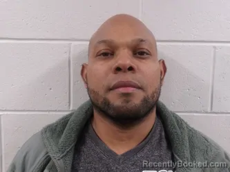 Mugshot of MUNIZ ARNEDO, TILSON