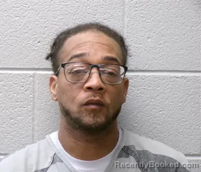 Mugshot of LAVAR CARLDELL WATERS