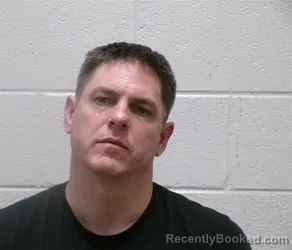 Mugshot of DAVID STEVEN PIENIAZKIEWICZ