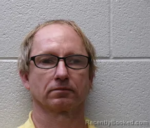 Mugshot of SCOTT EUGENE MOORE