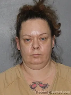 Mugshot of Serena Lynn Slater