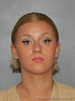 Mugshot of Courtney Lyn Swinson