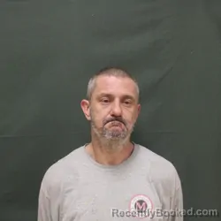 Mugshot of RAVEN W HATHAWAY