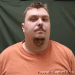 Mugshot of DAKOTA T DYER