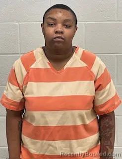 Mugshot of MAKAYLA LEE DAVIS