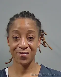 Mugshot of SHAUNTE LASHUANDA THOMAS