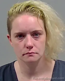 Mugshot of SAMANTHA NICHOLE MOLL