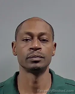 Mugshot of RODERICK VIRGIL MIXON