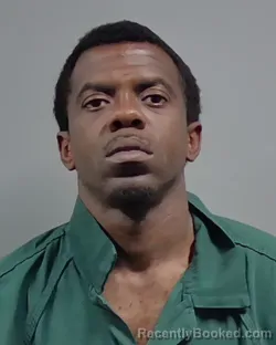 Mugshot of JAQUAVEN KASHUN SCOTT