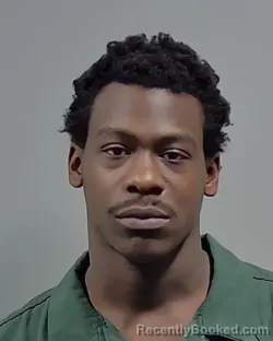 Mugshot of TELAWN DEASHAWN SHAVERS