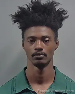 Mugshot of JAVONEA MARQUISE GILMORE booked in Escambia County, Florida on April 27, 2026