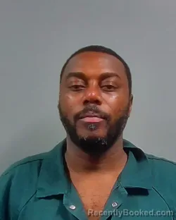 Mugshot of Elettessy Lasean Mcdole booked in Escambia County, Florida on October 13, 2026