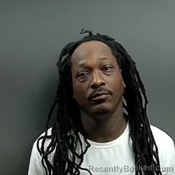 Mugshot of Dende Perell Davis