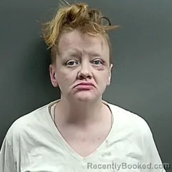 Mugshot of Jennifer Dawn Gunter booked in Grant County, Indiana on April 21, 2026