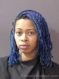 Mugshot of Trashauna Denise Jones