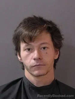 Mugshot of Blake Alen Saunders