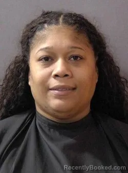 Mugshot of Zimmyra Shaquayla Dean booked in Hamilton County, Indiana on March 31, 2026