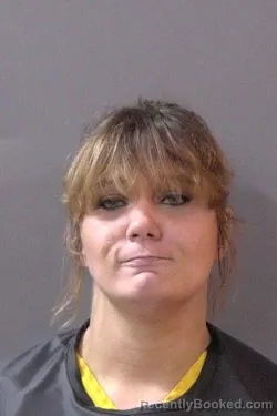 Mugshot of Siearra Lynn Campbell booked in Hamilton County, Indiana on June 4, 2026